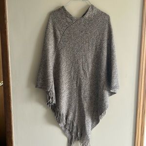 Women’s poncho